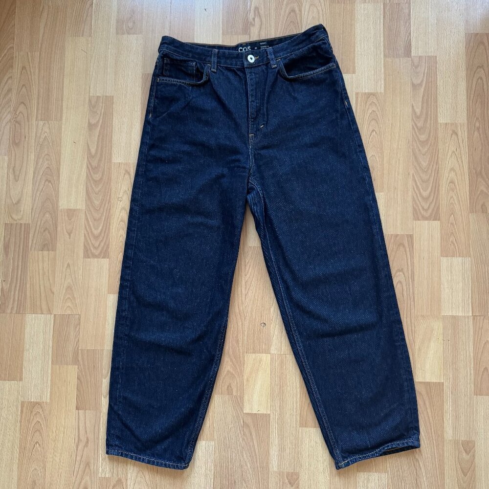 COS Tapered Leg Jeans in Dark Denim